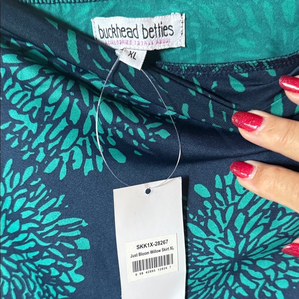 Buckhead Betties NWT Floral Patterned Skirt - Blue and Green $15 - Picture 2 of 8